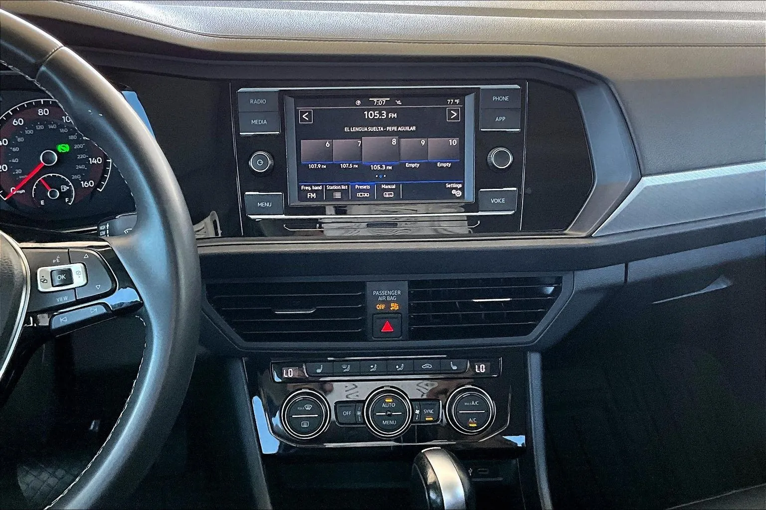 Volkswagen Jetta photo 9