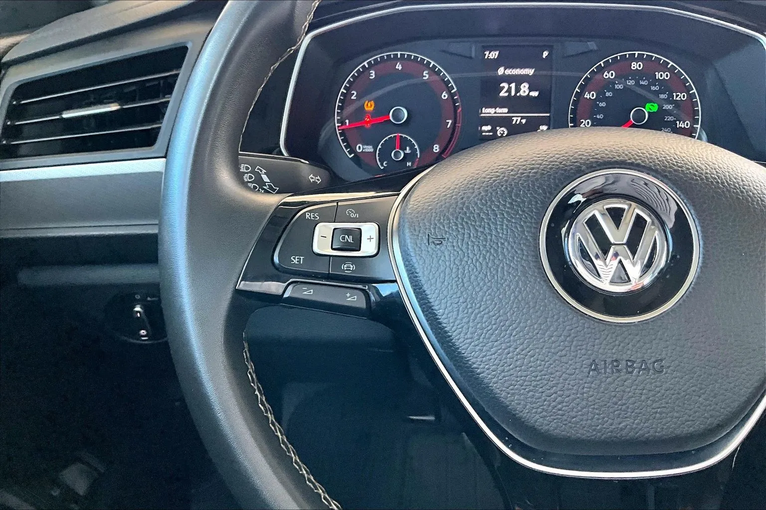 Volkswagen Jetta photo 10