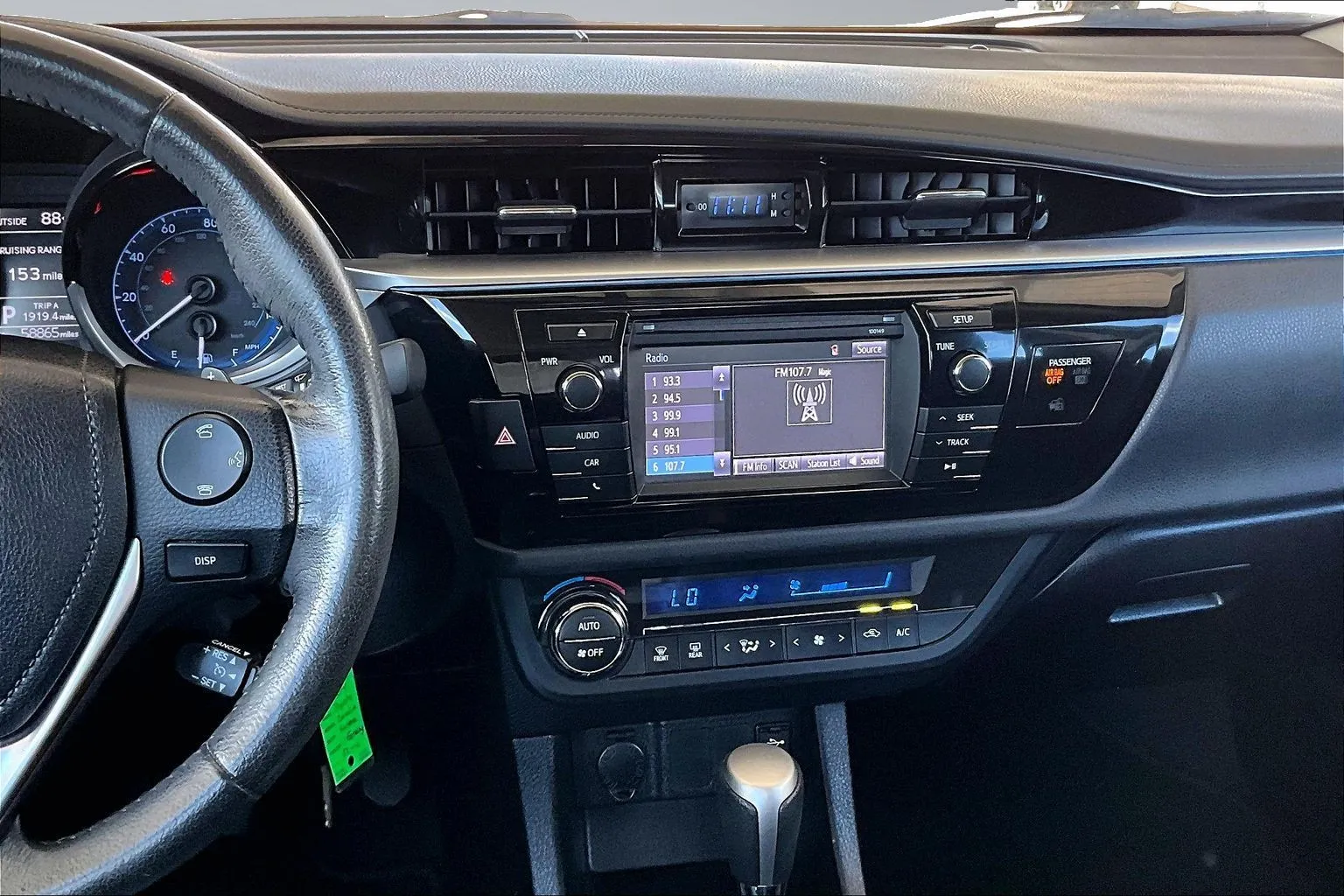 Toyota Corolla photo 9