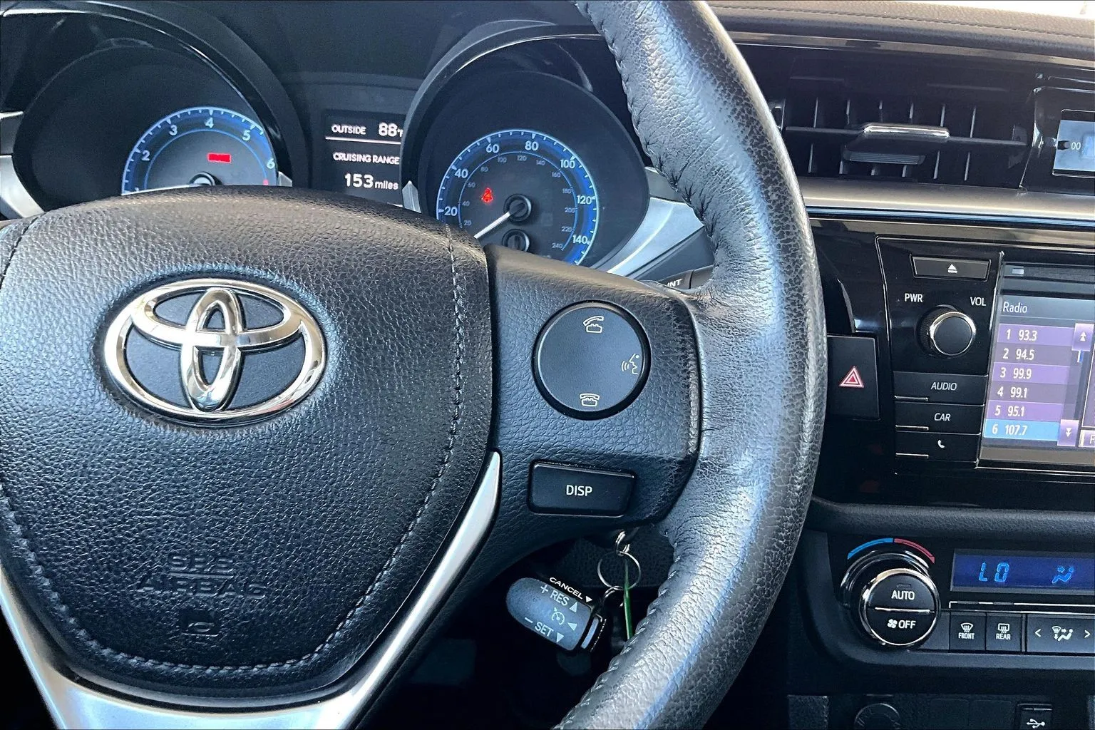 Toyota Corolla photo 11