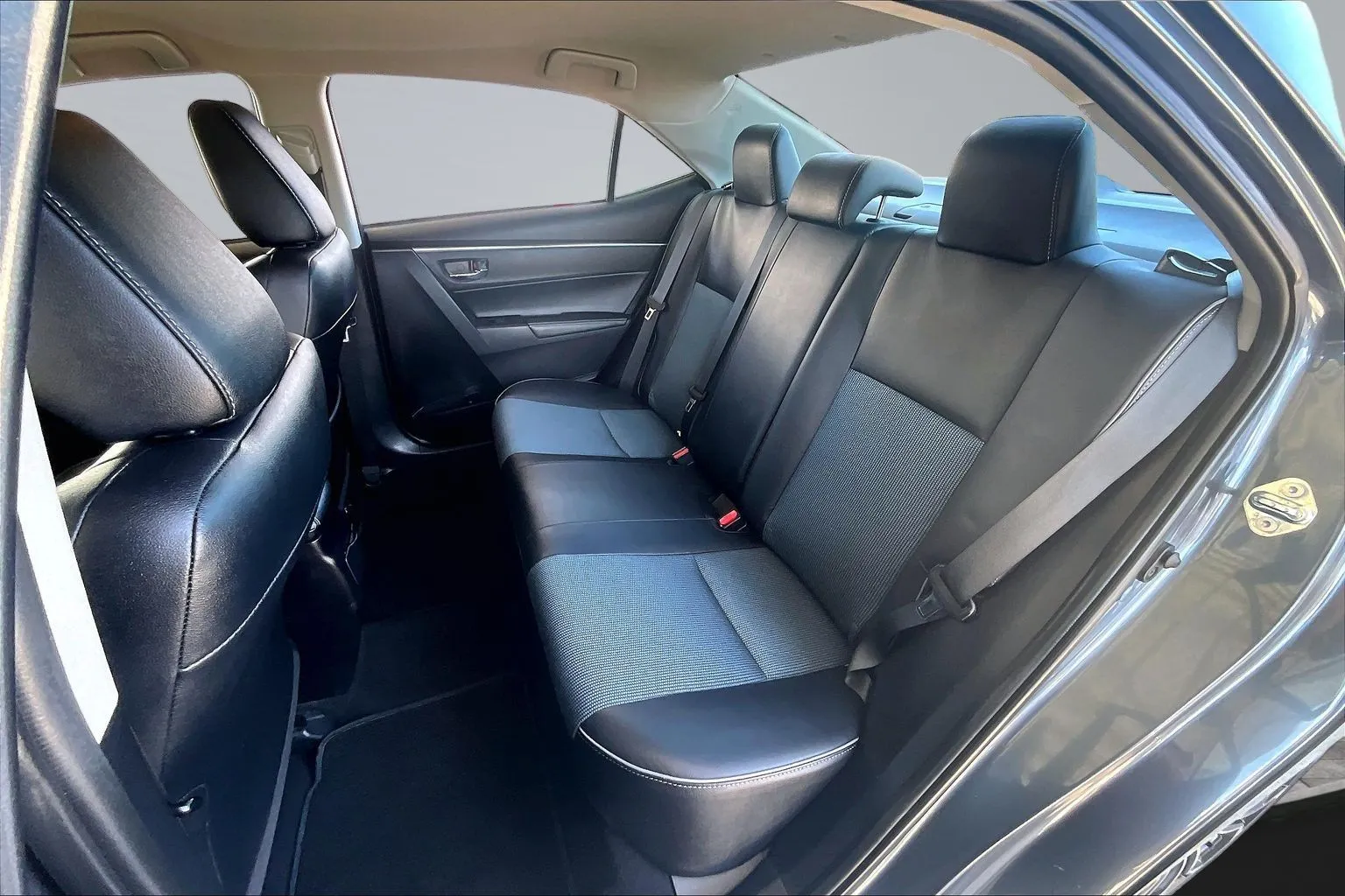 Toyota Corolla photo 19