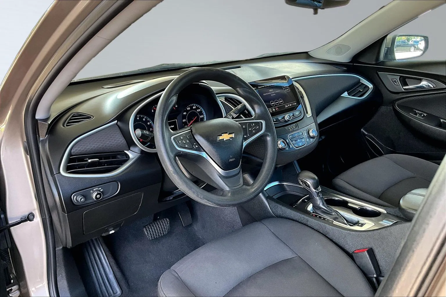 Chevrolet Malibu photo 14