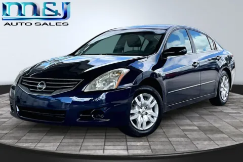 Blue 2010 Nissan Altima for sale in Jacksonville, FL