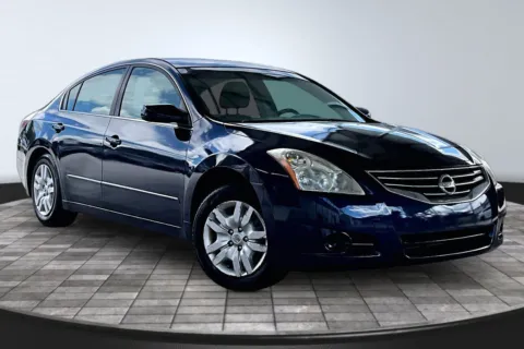 Another view of 2010 Nissan Altima for sale in Jacksonville, FL at M&J Auto Sales and Service