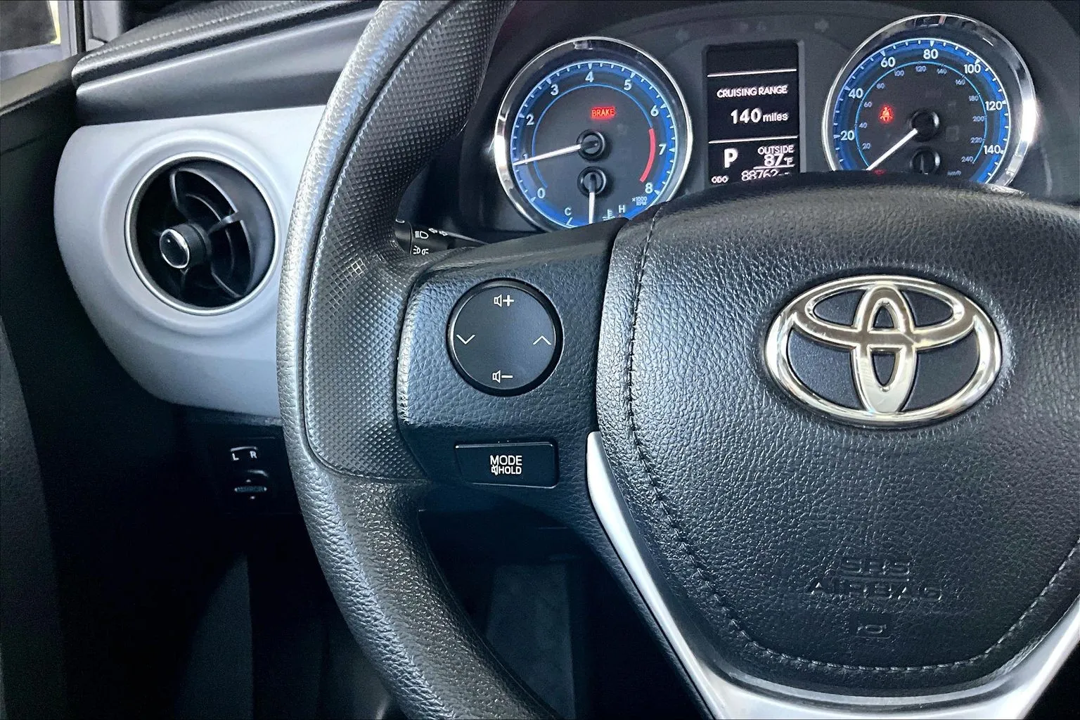 Toyota Corolla photo 10