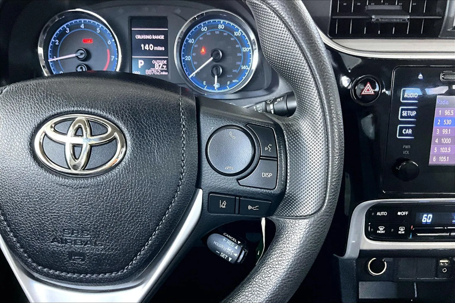 Toyota Corolla photo 11