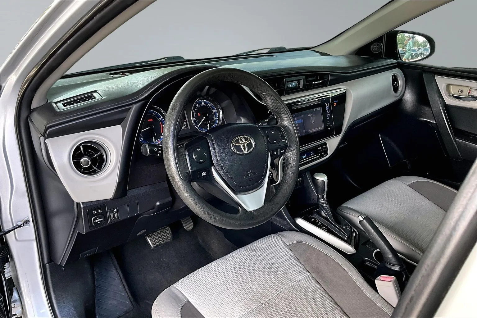 Toyota Corolla photo 14