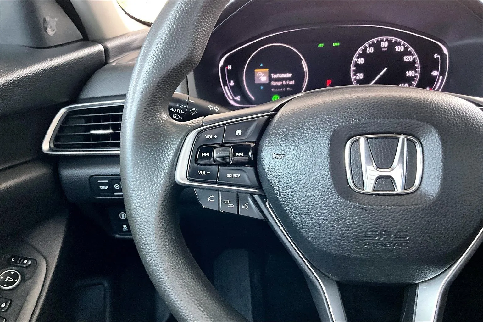 Honda Accord photo 10