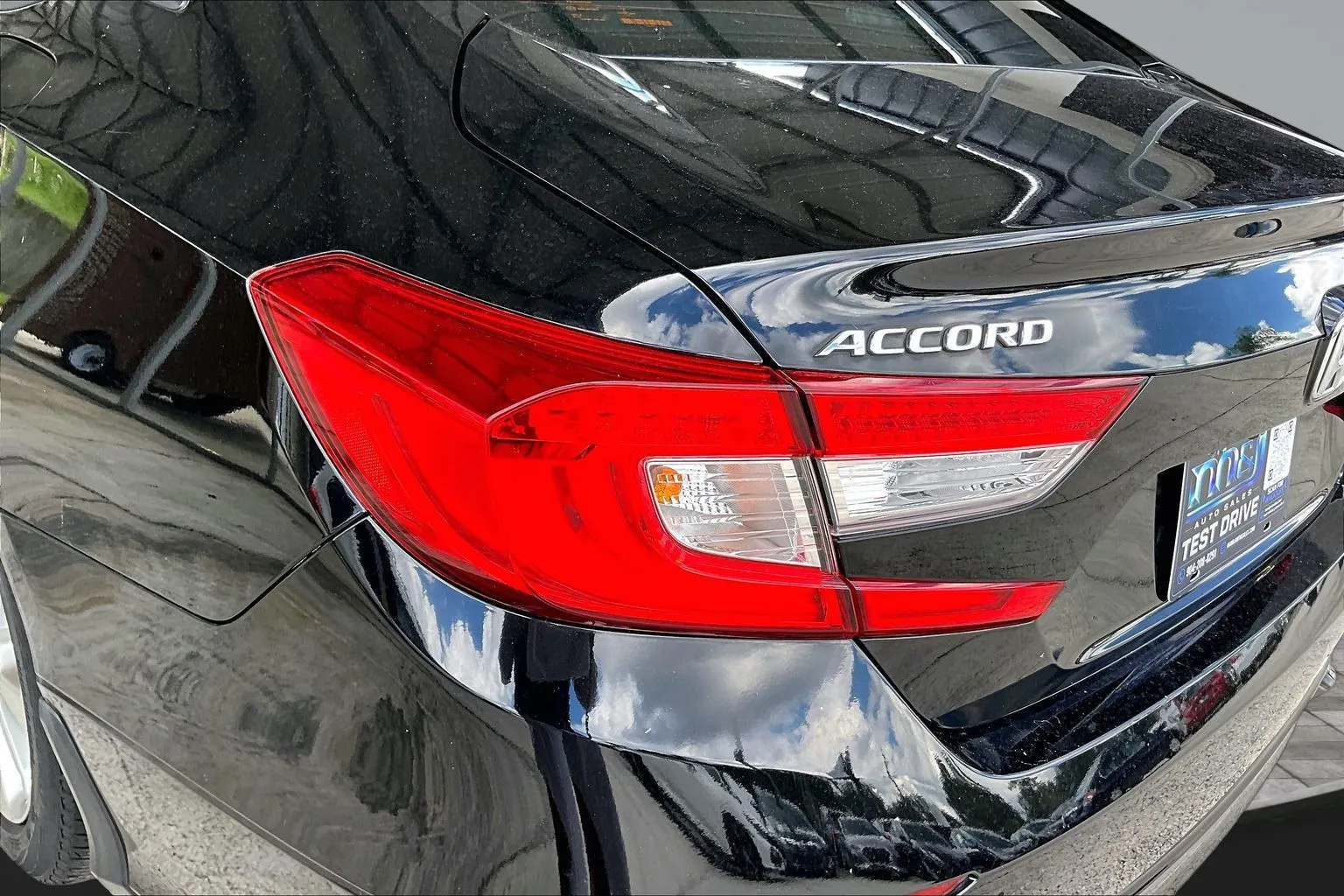 Honda Accord photo 20