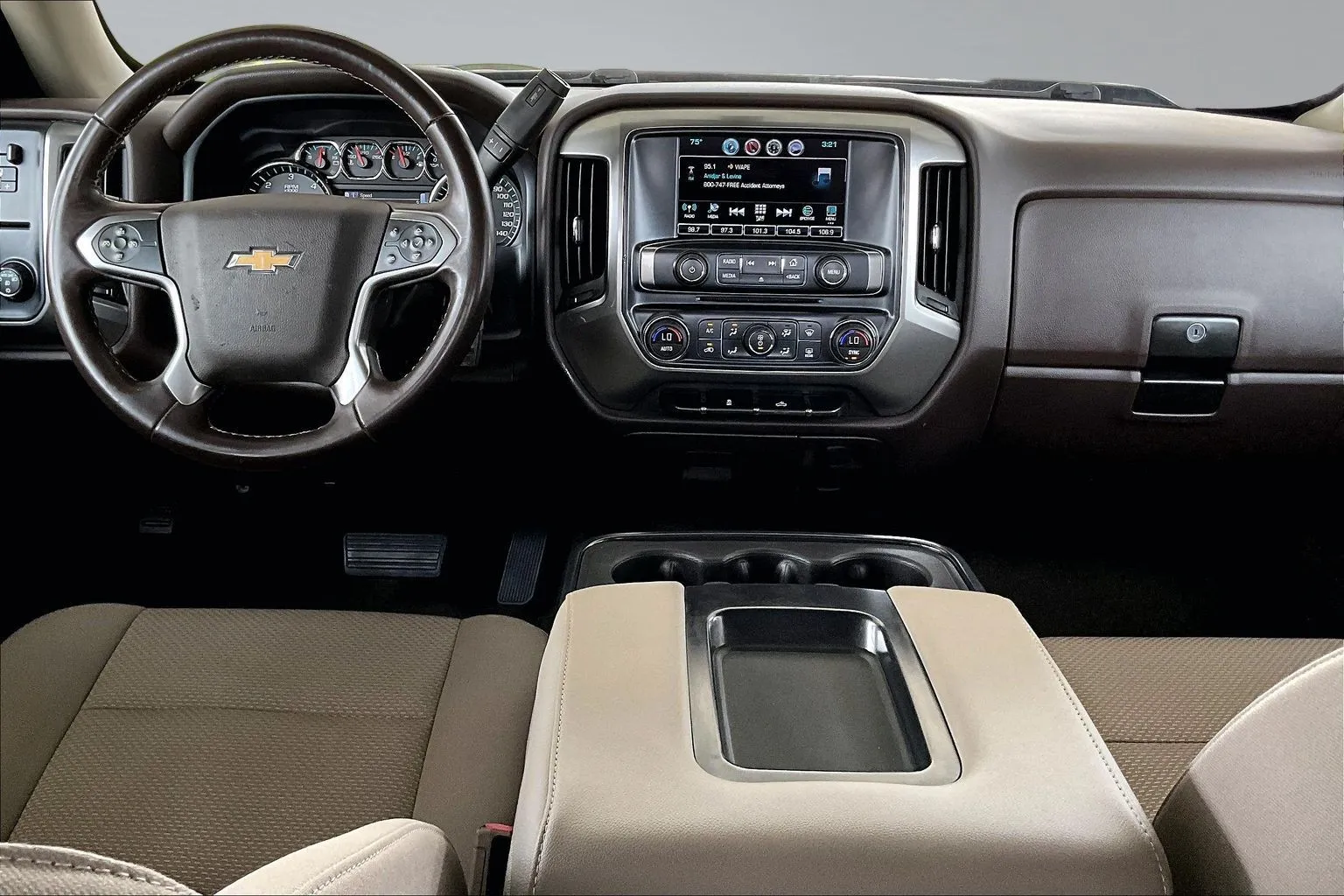 Chevrolet Silverado photo 8