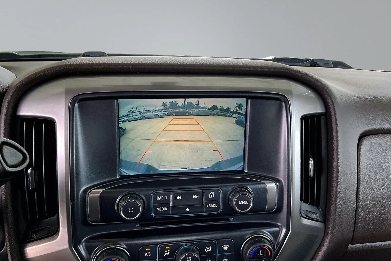 Chevrolet Silverado photo 14