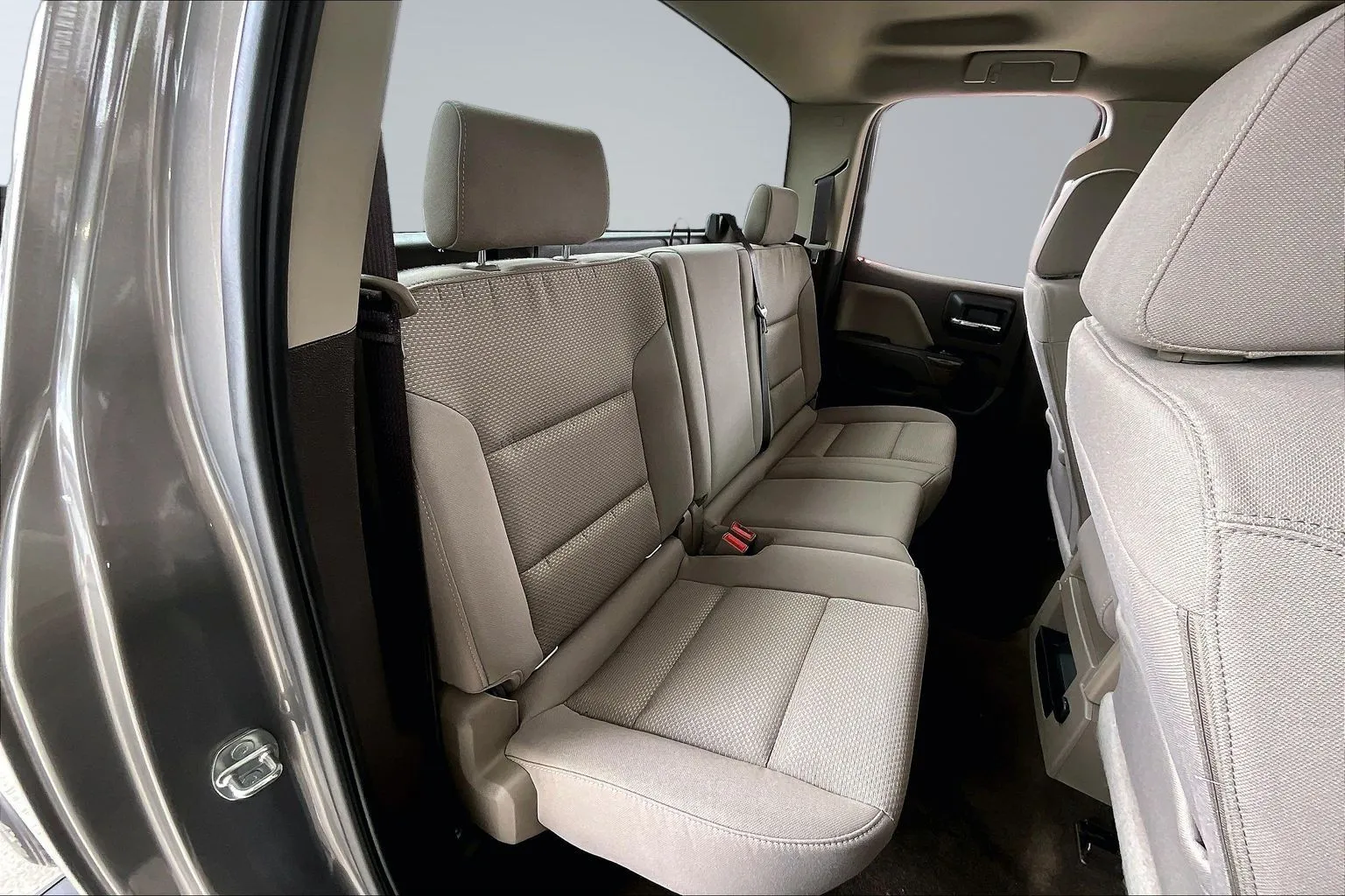 Chevrolet Silverado photo 23