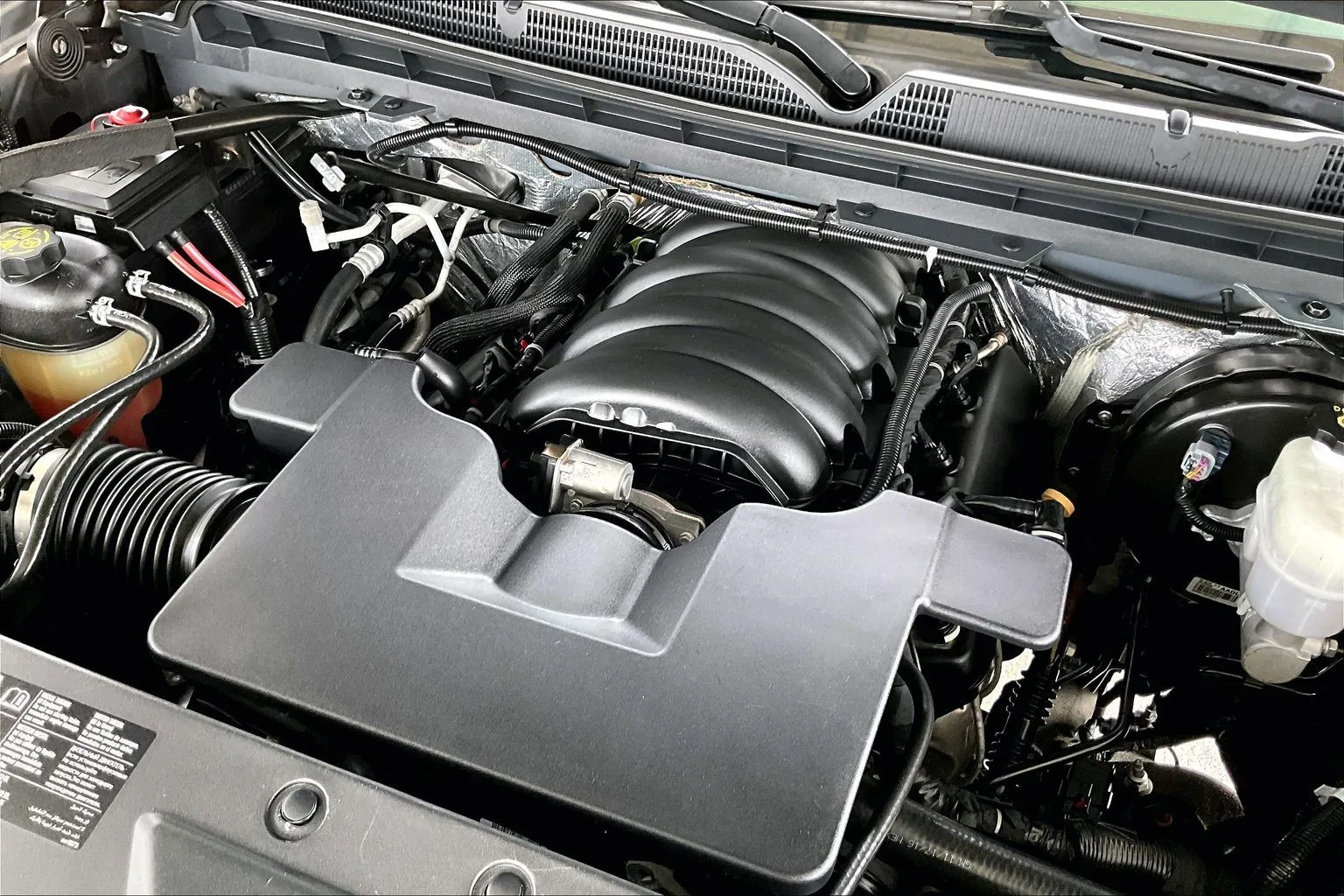 Chevrolet Silverado photo 28