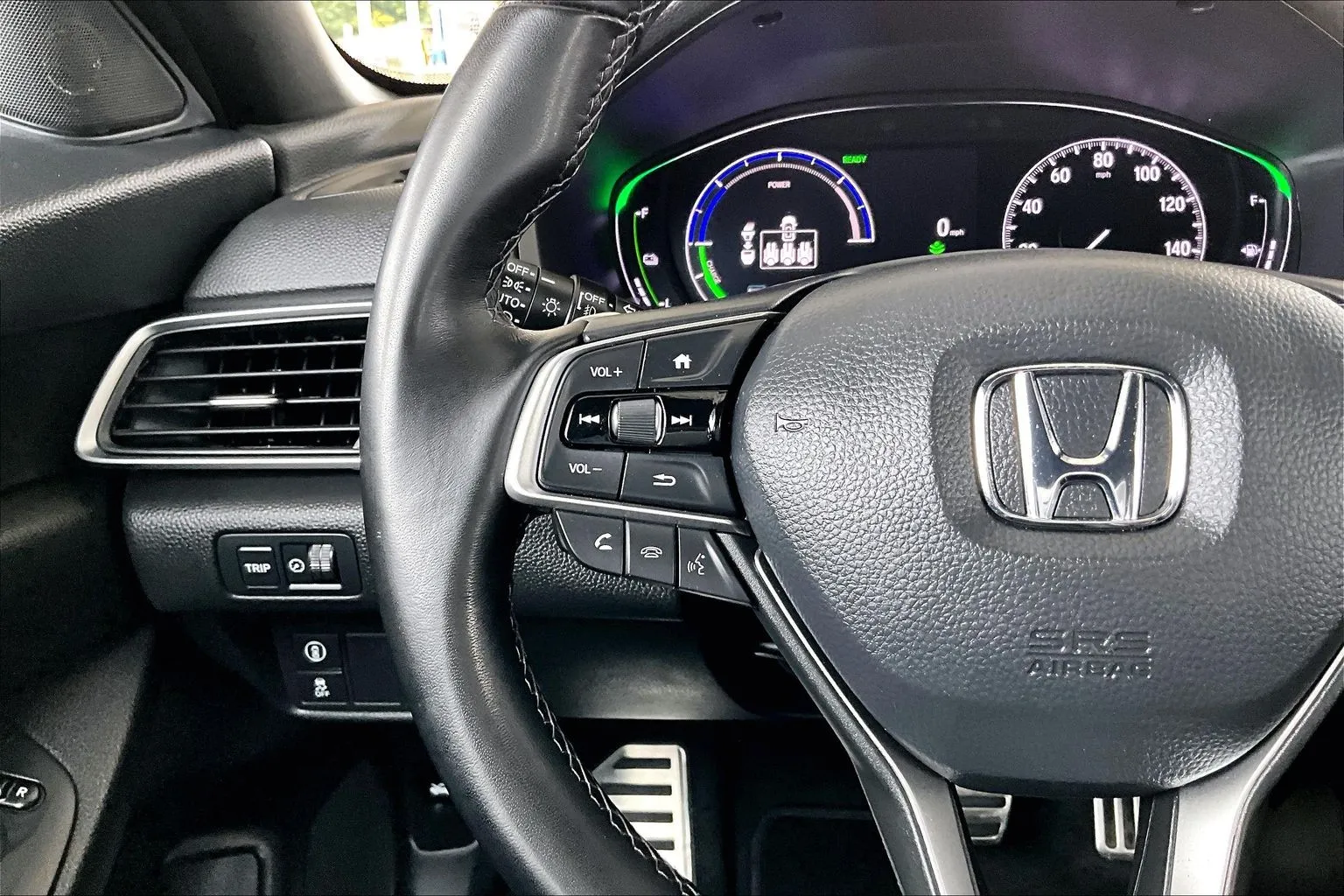 Honda Accord photo 10