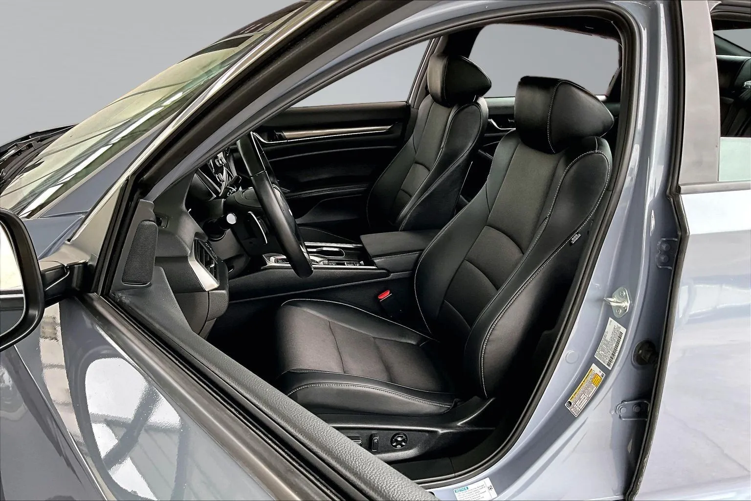 Honda Accord photo 18