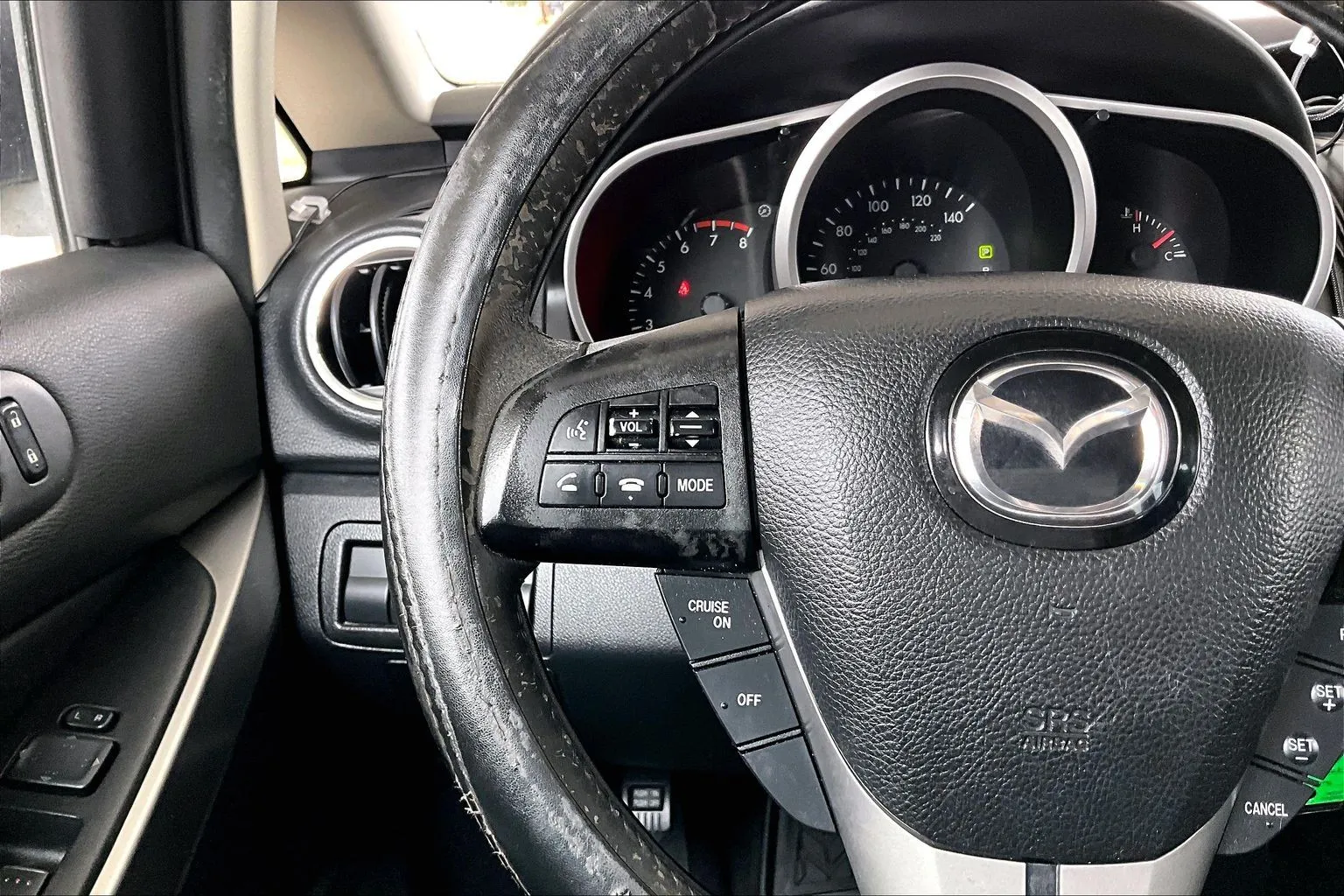 Mazda CX-7 photo 10