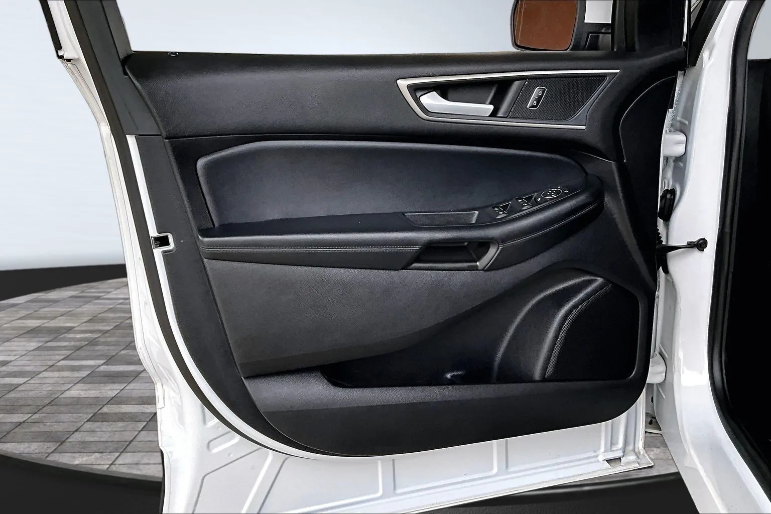 Ford Edge photo 17