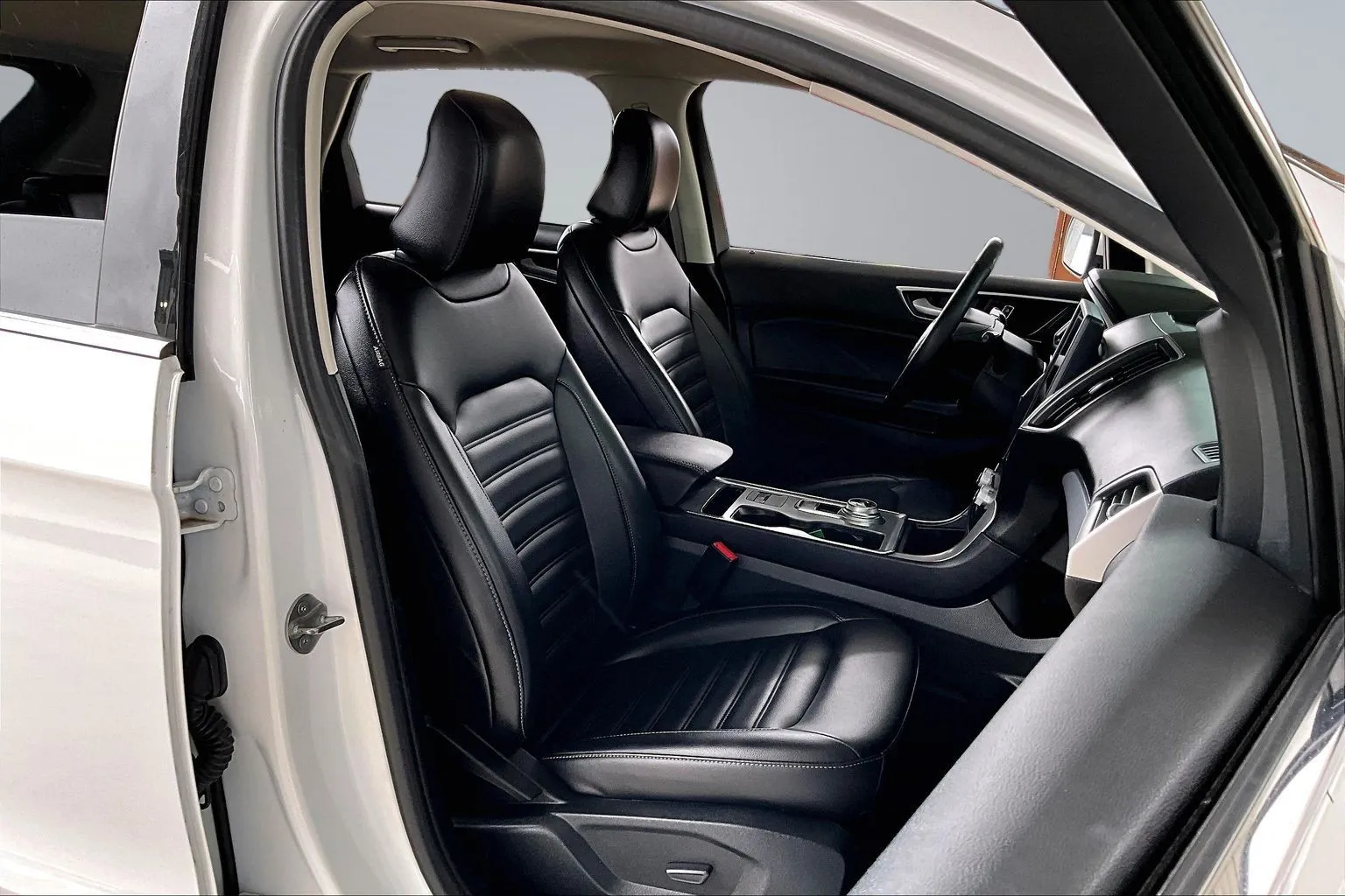 Ford Edge photo 25