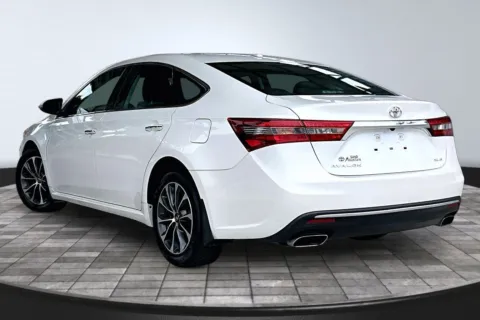 More photos of 2016 Toyota Avalon at M&J Auto Sales and Service, FL