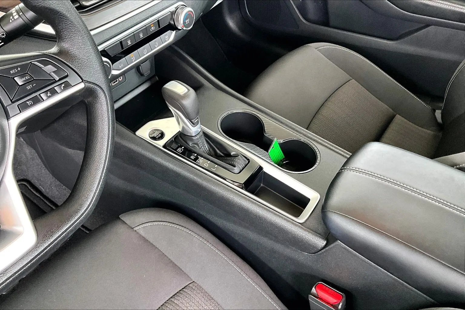 Nissan Altima photo 15