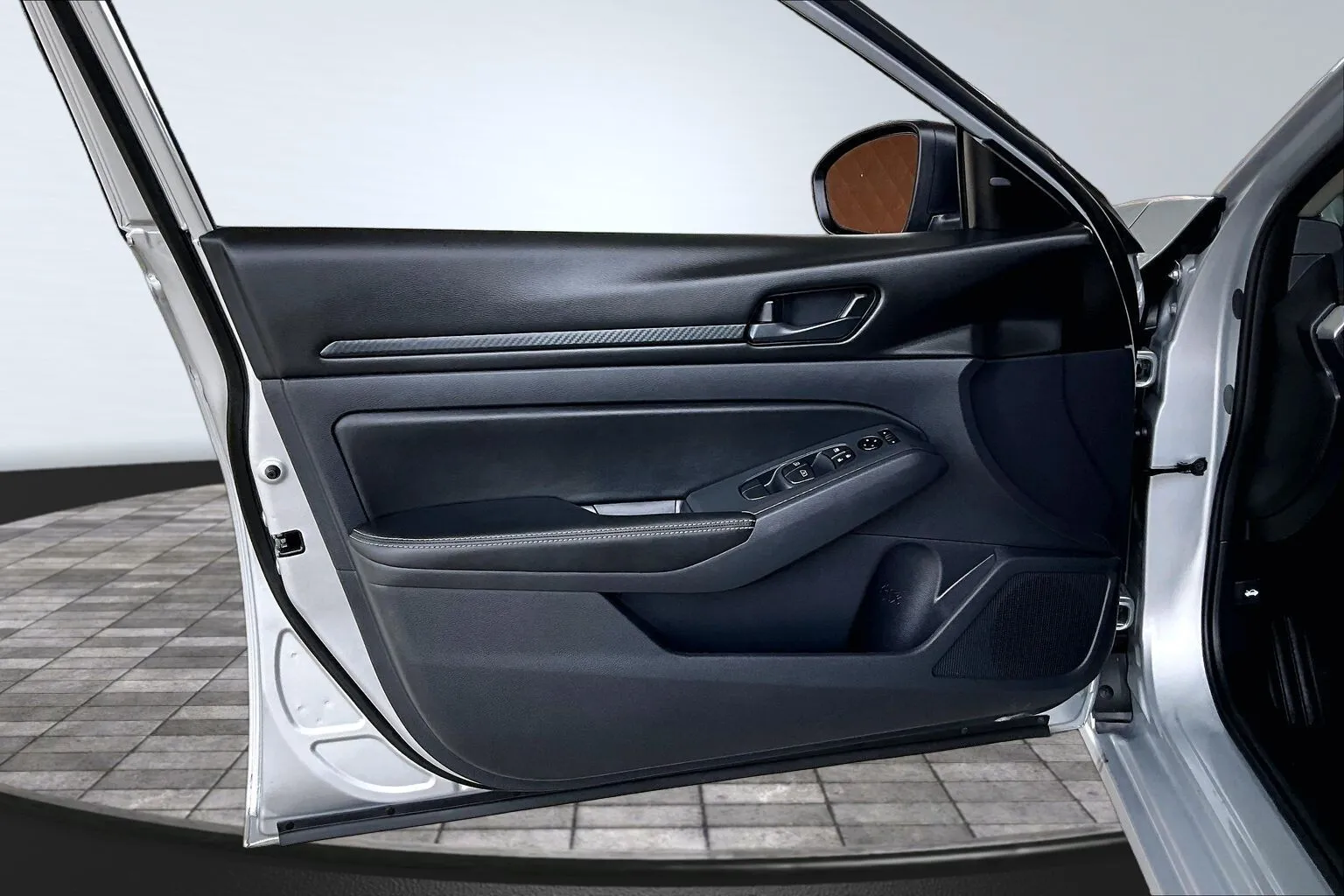 Nissan Altima photo 17