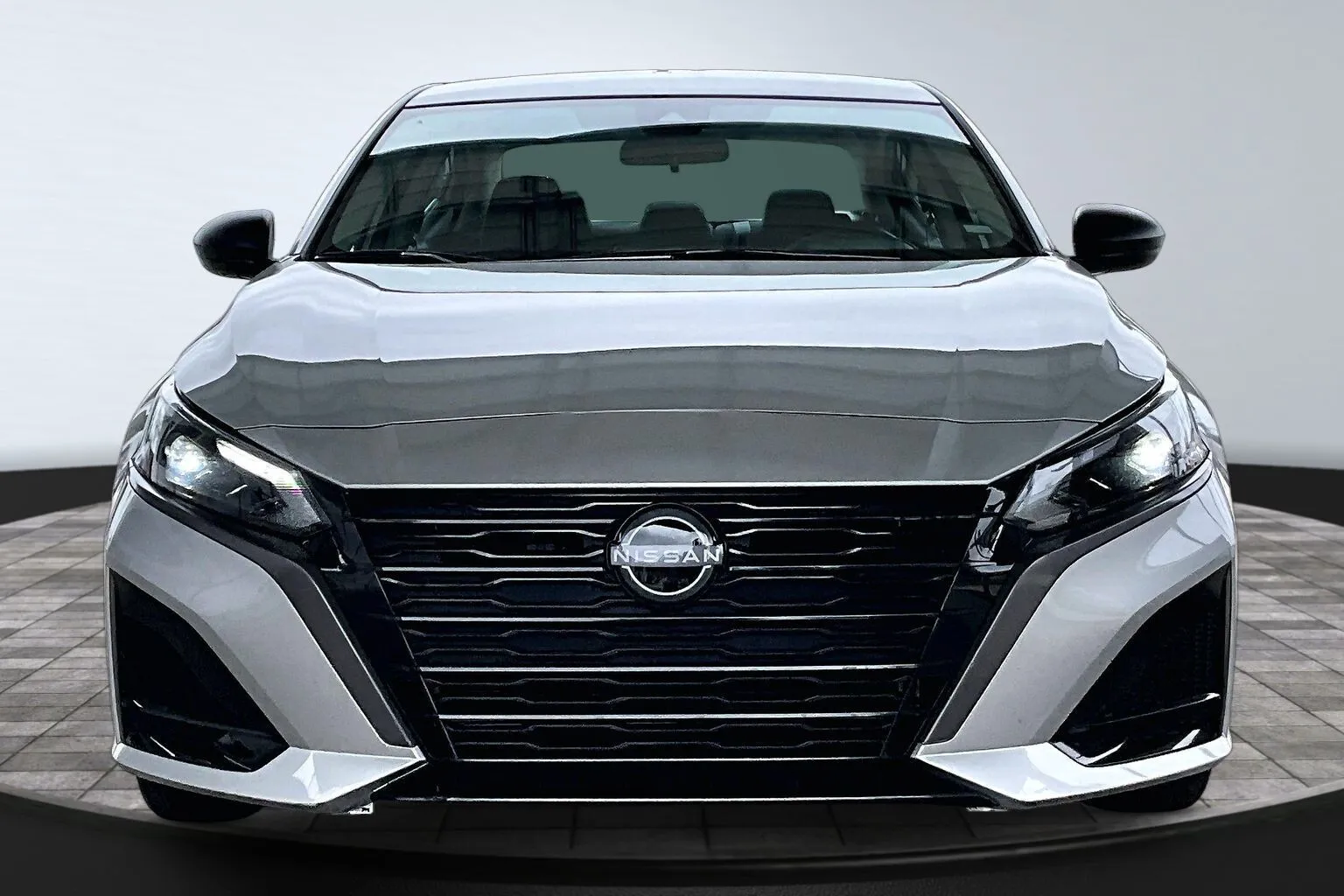 Nissan Altima photo 4