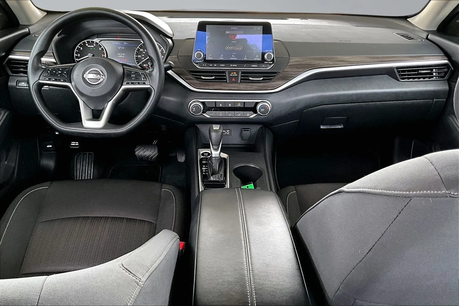 Nissan Altima photo 7