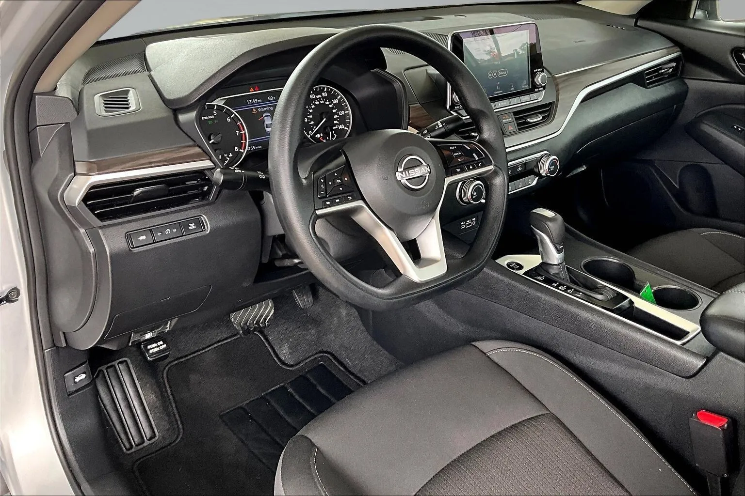 Nissan Altima photo 14