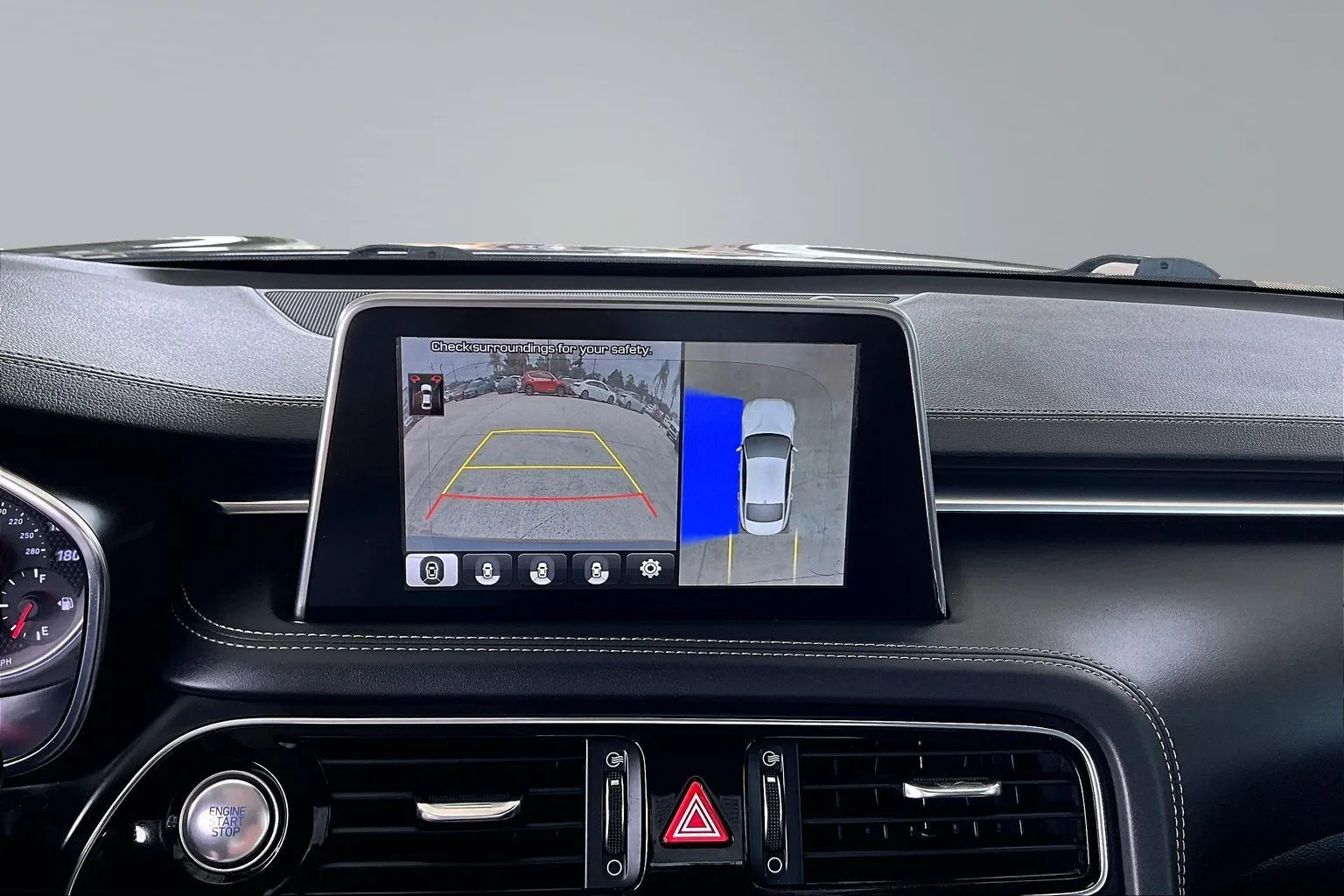 Genesis G70 photo 13