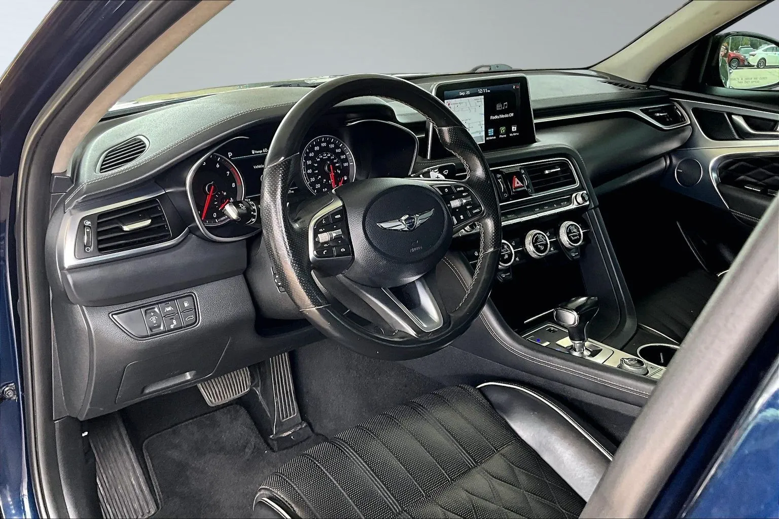 Genesis G70 photo 14