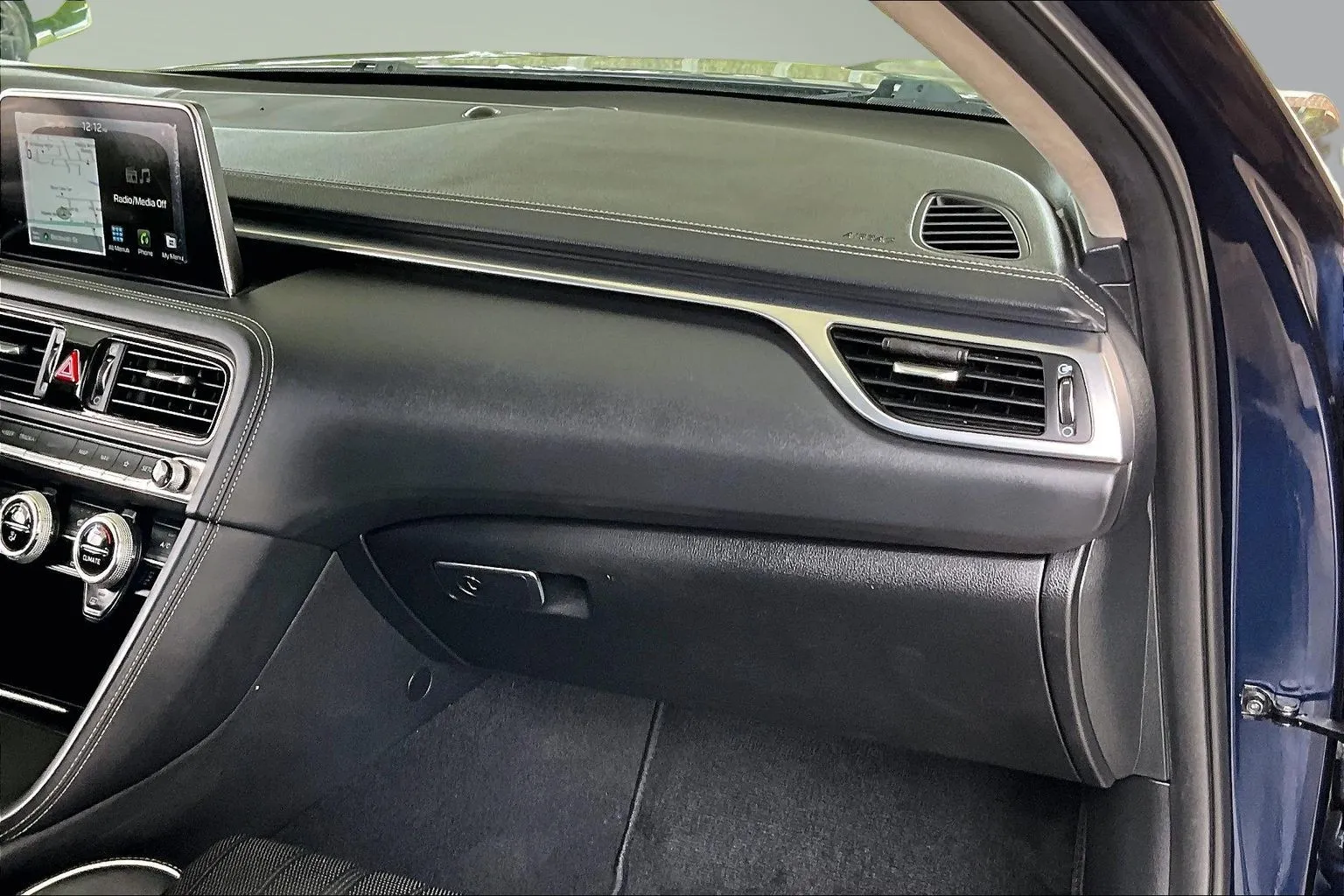 Genesis G70 photo 23