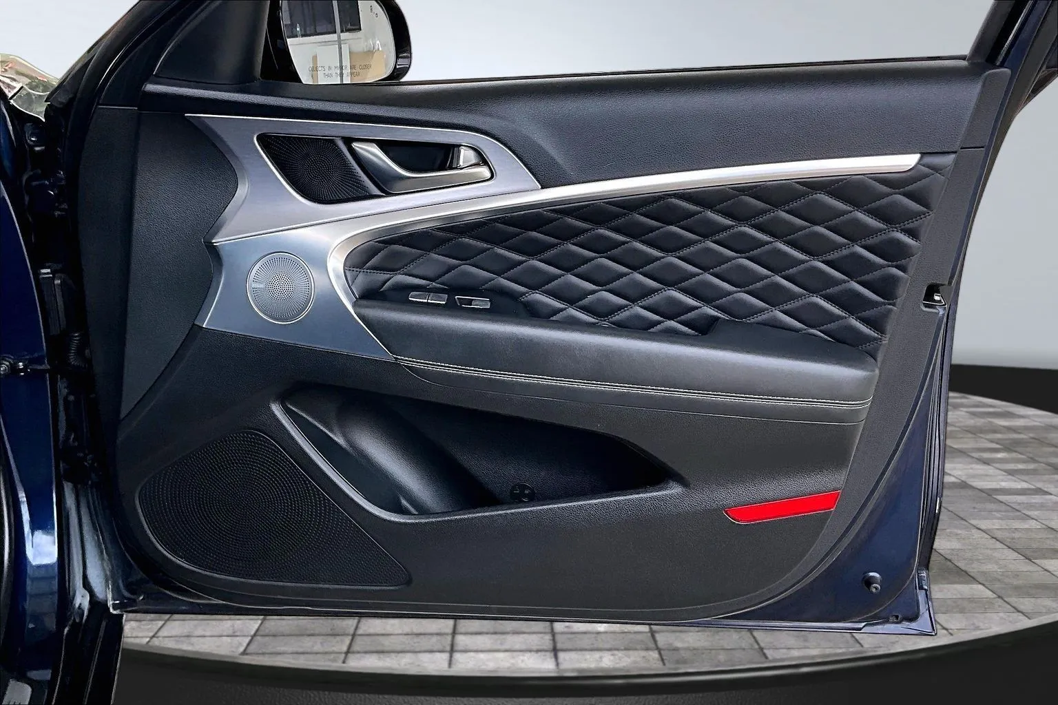 Genesis G70 photo 25