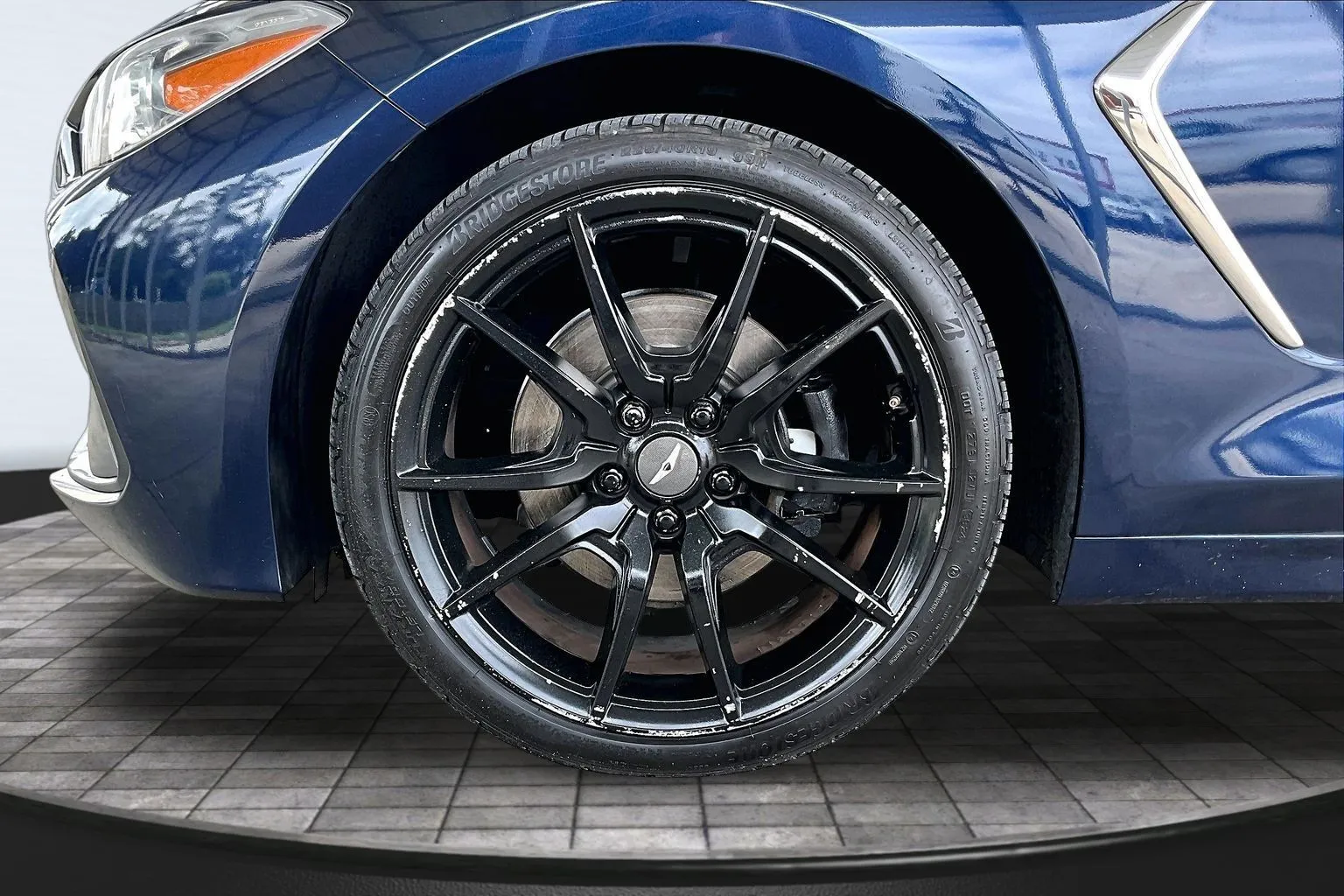 Genesis G70 photo 31