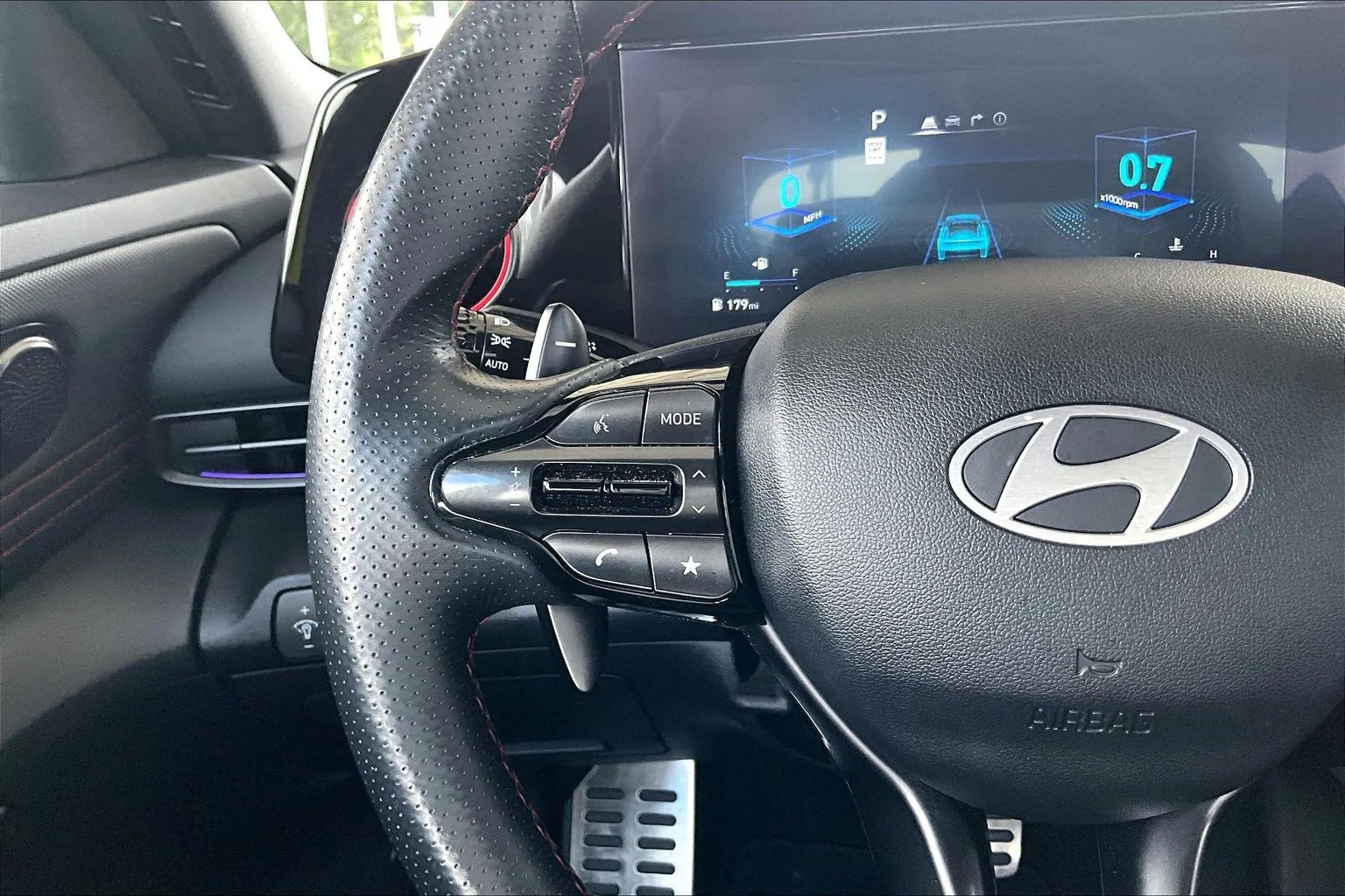 Hyundai Elantra photo 10