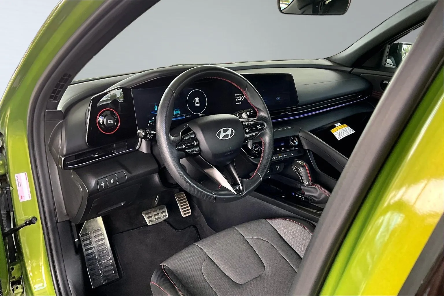 Hyundai Elantra photo 14
