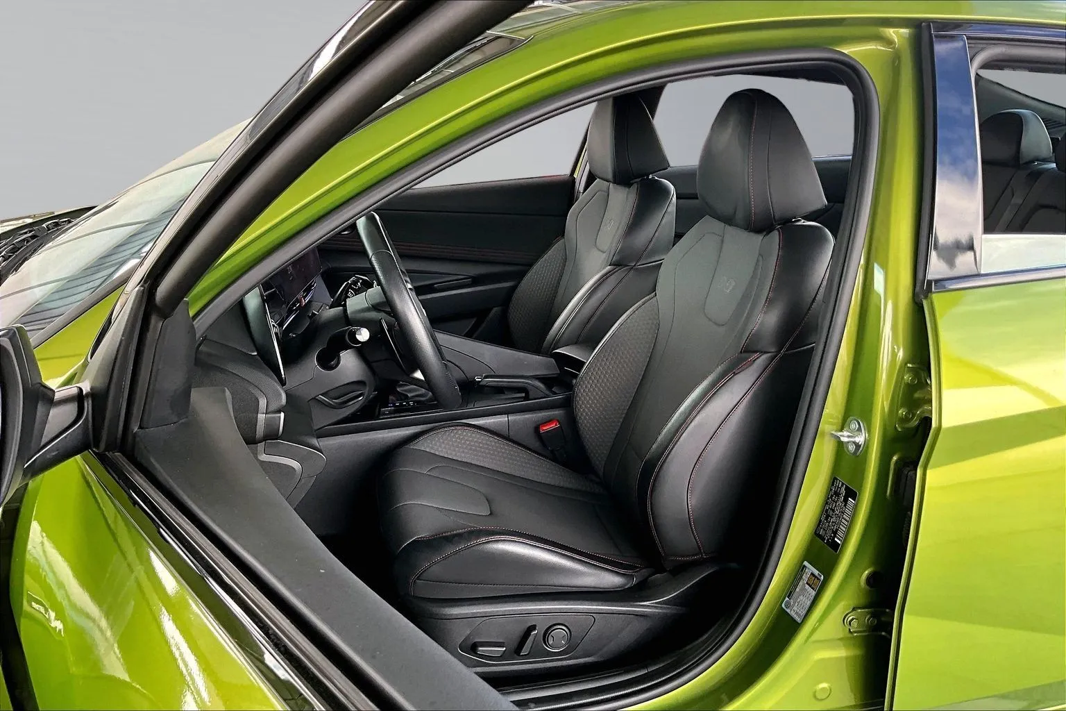 Hyundai Elantra photo 18
