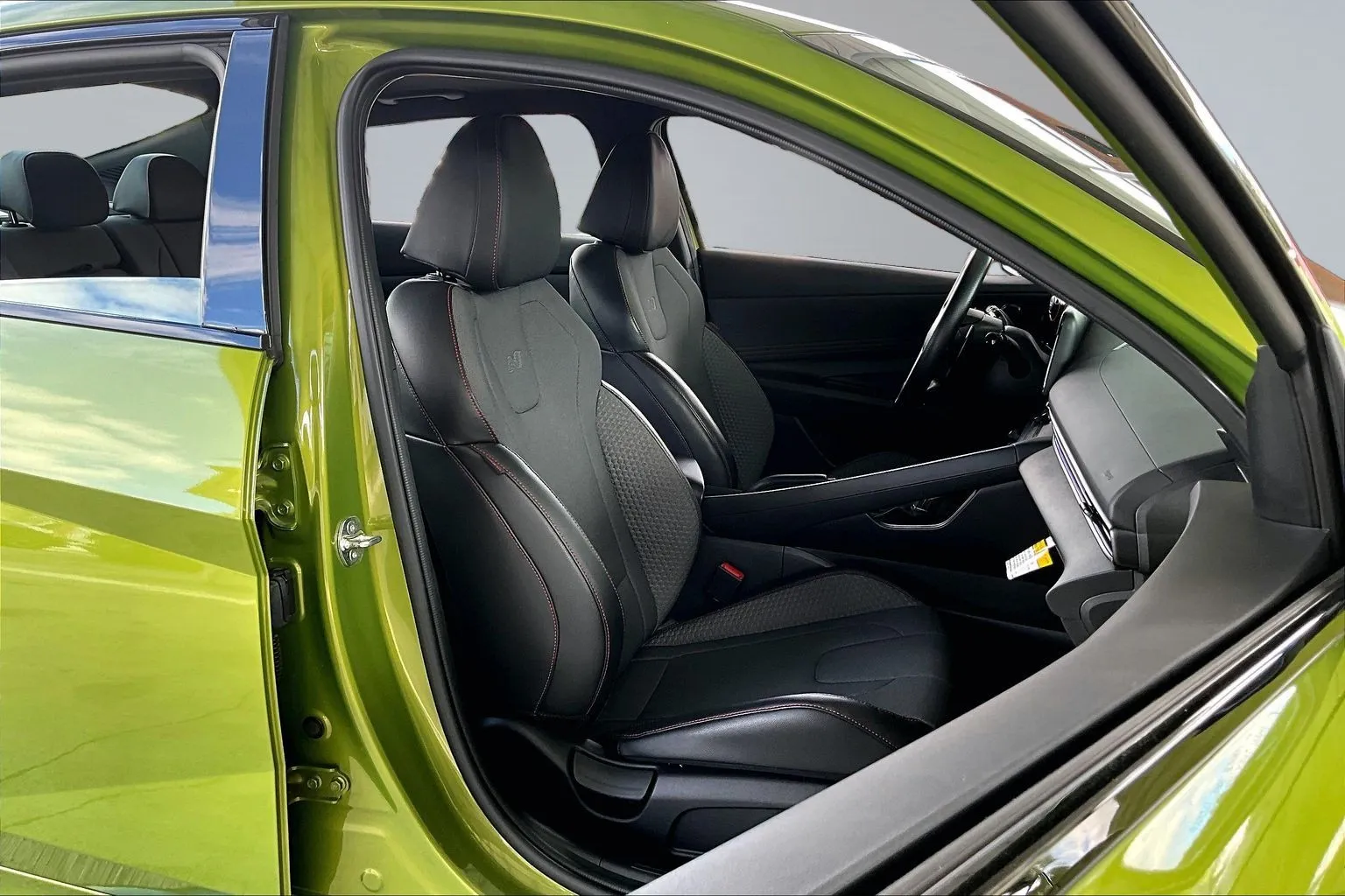Hyundai Elantra photo 26