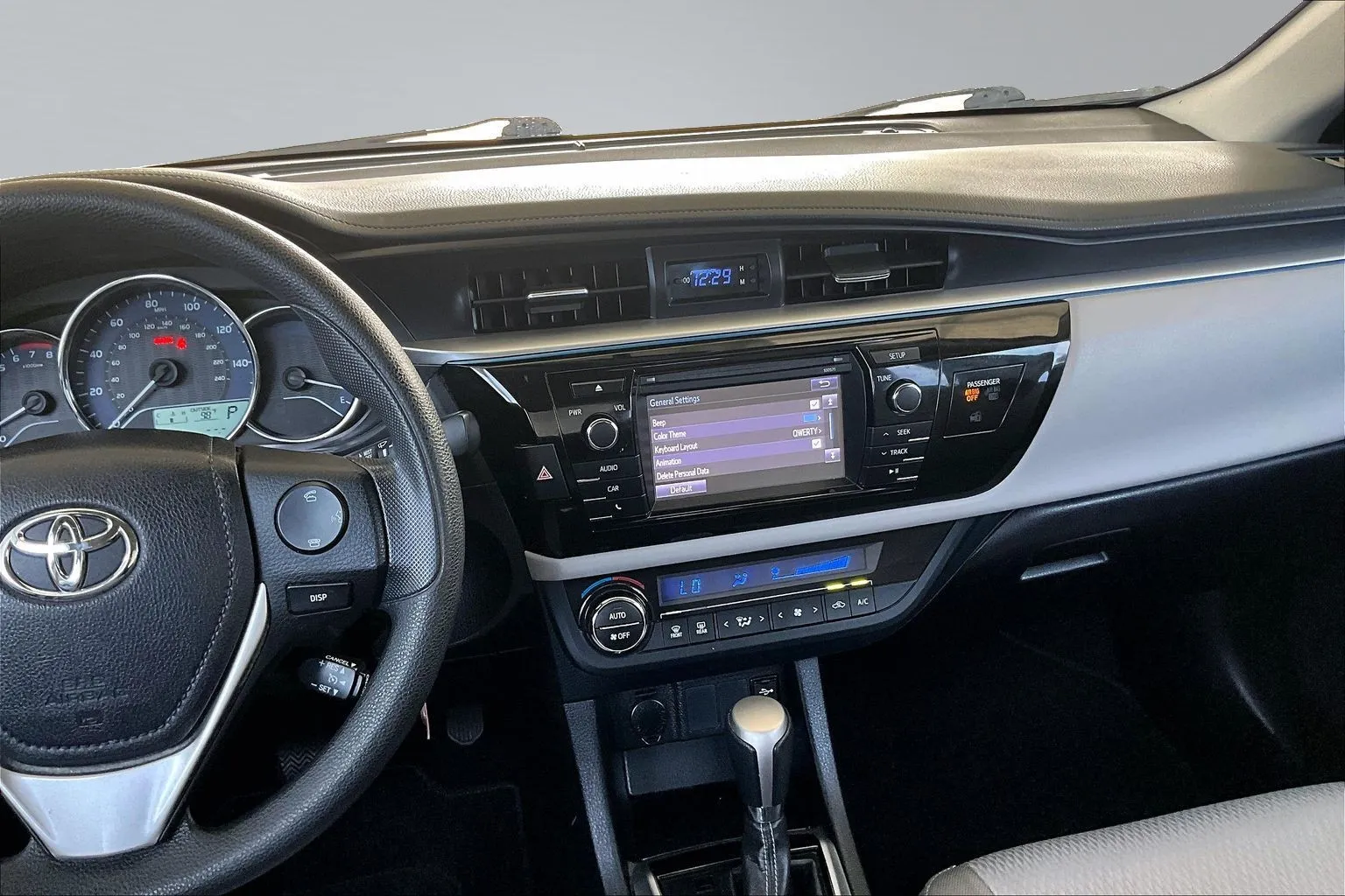 Toyota Corolla photo 9