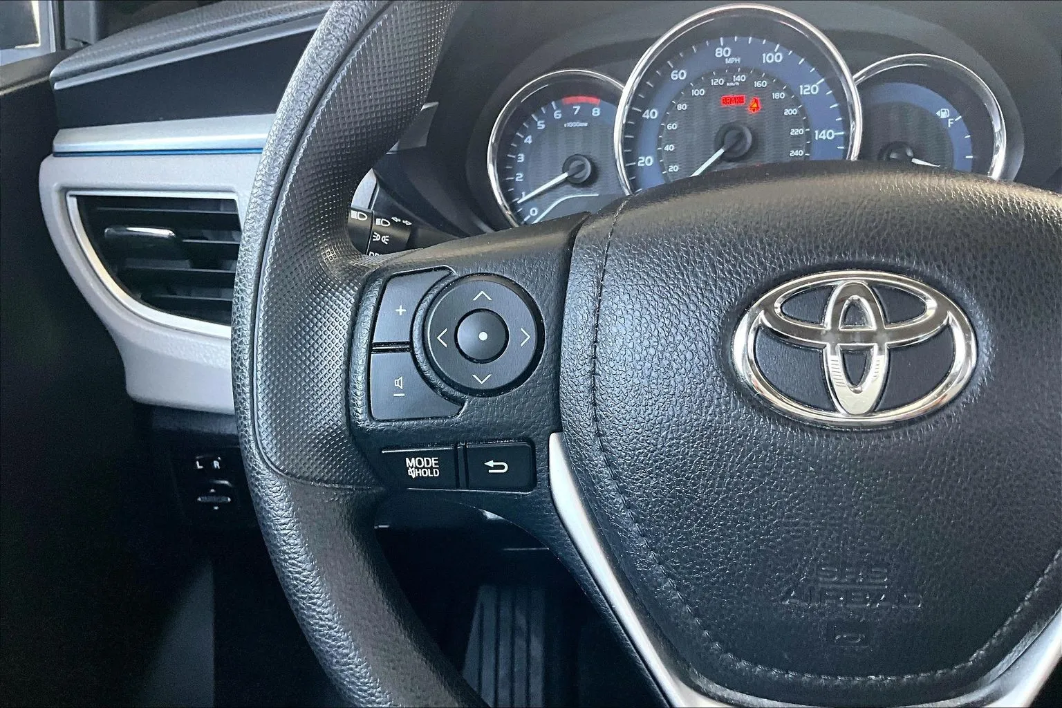 Toyota Corolla photo 10