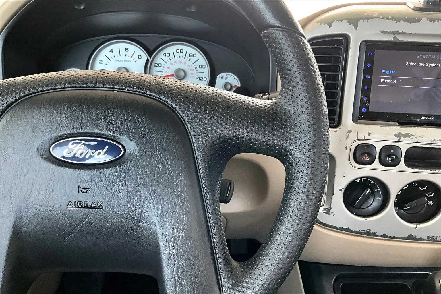 Ford Escape photo 11