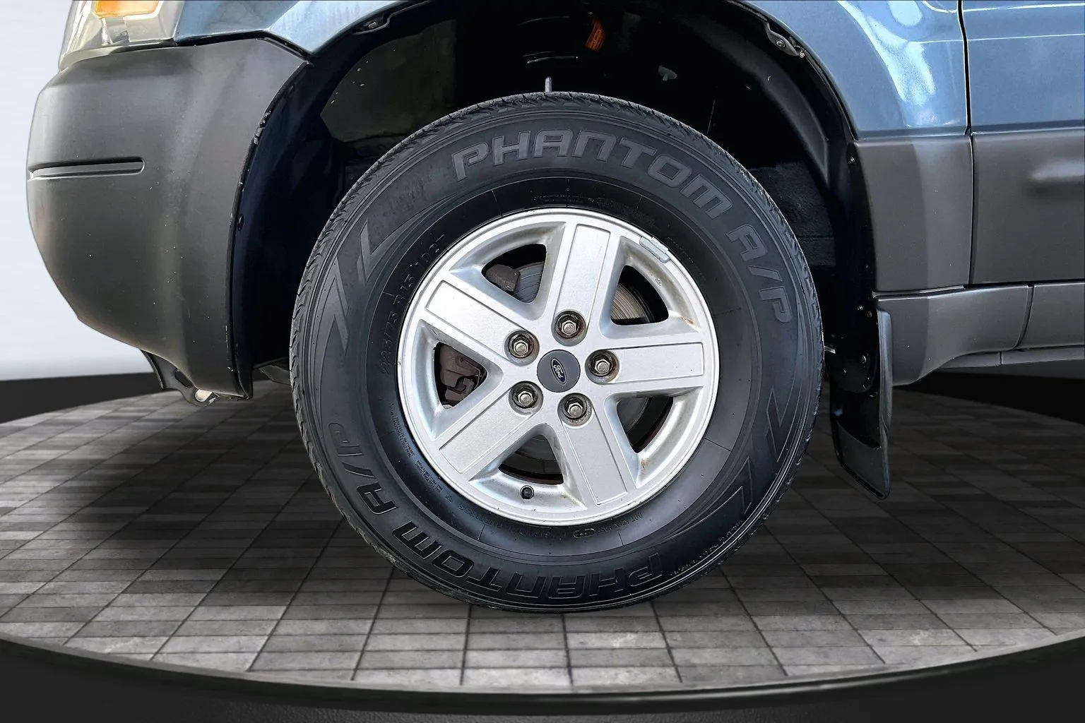 Ford Escape photo 31