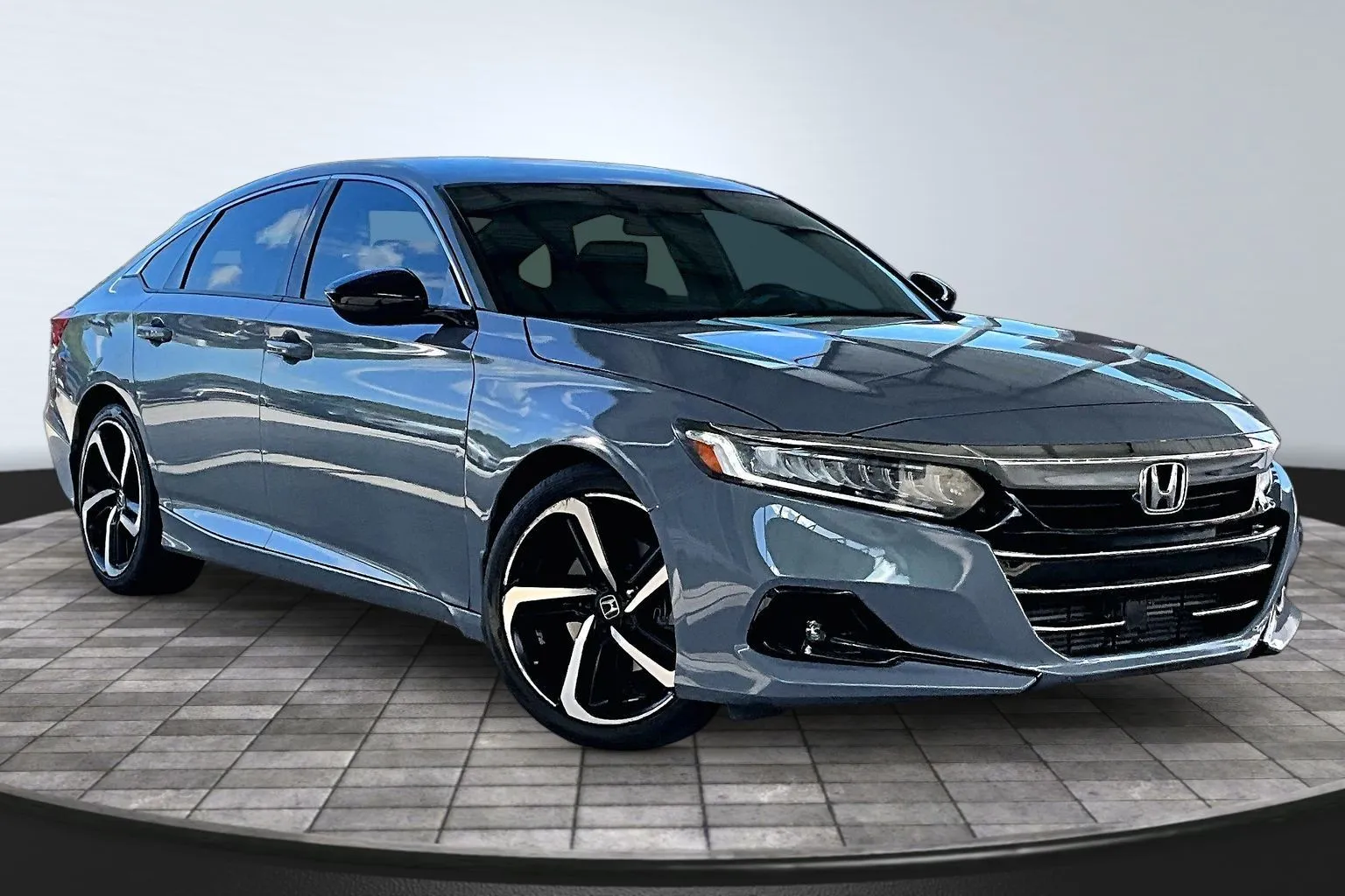 Honda Accord photo 3