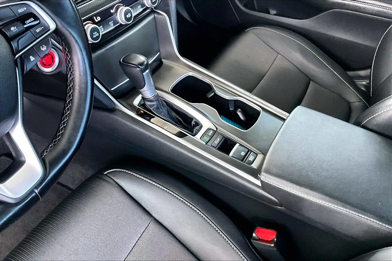 Honda Accord photo 15