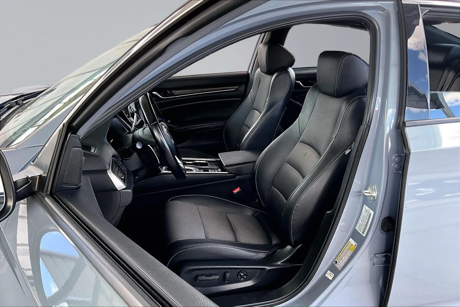 Honda Accord photo 18
