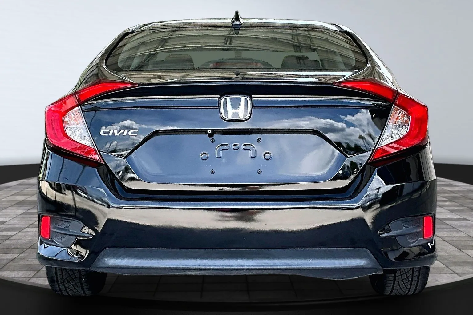 Honda Civic photo 5