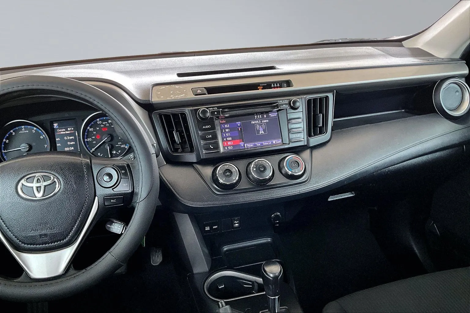 Toyota RAV4 photo 9