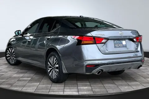 More photos of 2024 Nissan Altima 2.5 SV at M&J Auto Sales and Service, FL