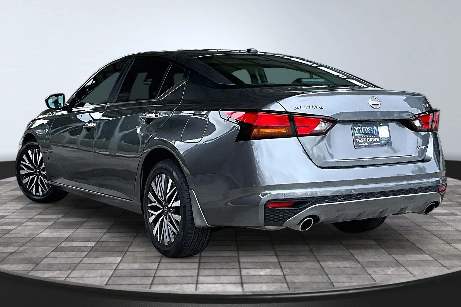 Nissan Altima photo 4