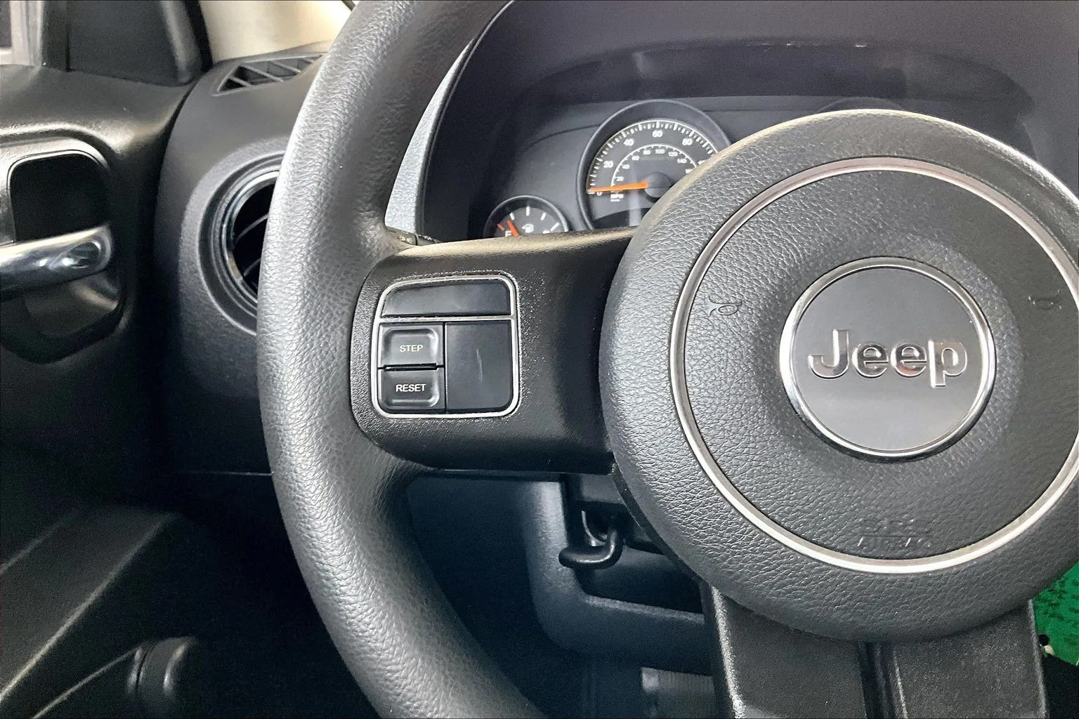 Jeep Patriot photo 10