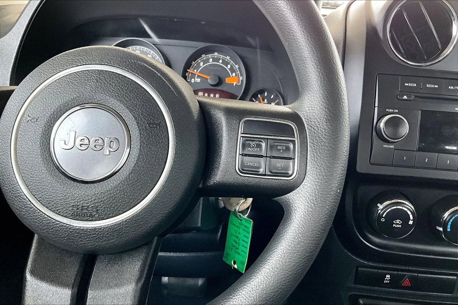 Jeep Patriot photo 11